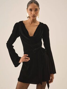 $249 For Love & Lemons “Lucinda” Velvet Cowl-Neck Mini Dress in Black Sz Large